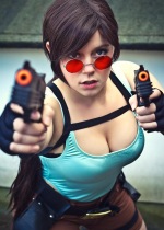 tomb-raider_lara-croft-cosplay-038